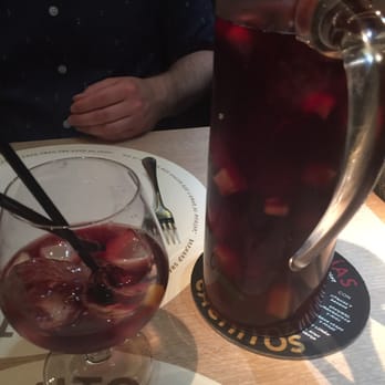 Cachitos - Sangria - Tapas Bars Near Me - Barcelona, B Cachitos - Sangria - Tapas Bars Near Me - Barcelona, B
