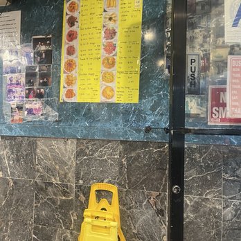 No Pork Halal Kitchen - Inside - Chinese Near Me - Brooklyn, New York