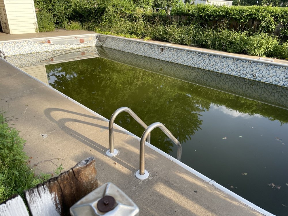 SIMMER MOTEL Updated October 2024 39 Photos & 11 Reviews 1215 W Us Hwy 24, Wamego, Kansas