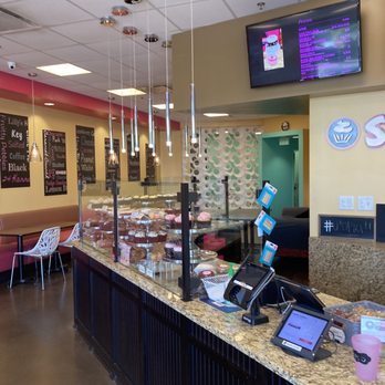 Smallcakes - Cupcakes Near Me - Charlotte, North Carolina