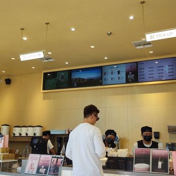 Molly Tea - Inside - Bubble Tea Near Me - San Gabriel, California Molly Tea - Inside - Bubble Tea Near Me - San Gabriel, California