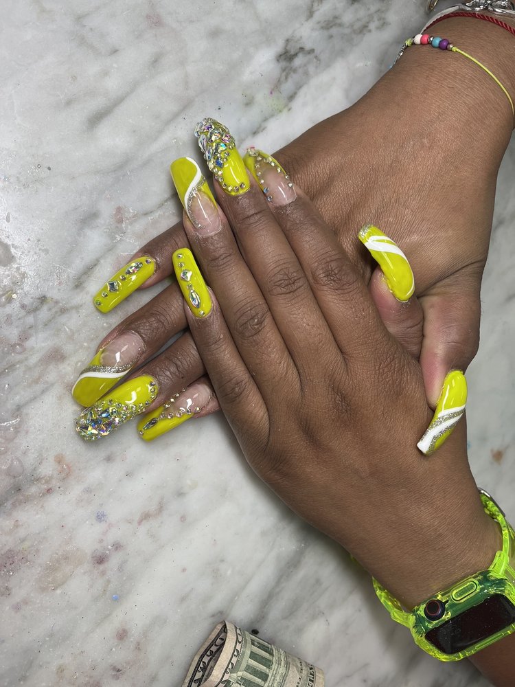 O NAIL SALON Updated September 2024 10 Reviews 2227 Belvidere Rd