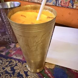 Mango lassi