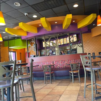 Taco Bell - the interior of a mexican restaurant - Fast Food Near Me - Jacksonville, Alabama