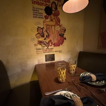 The Hideaway - Inside dining booth by the bar - Steakhouses Near Me - Beverly Hills, California