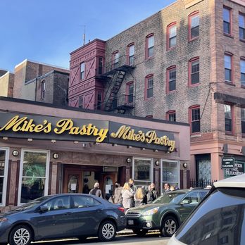 Mike's Pastry - Bakeries Near Me - Boston, Massachusetts