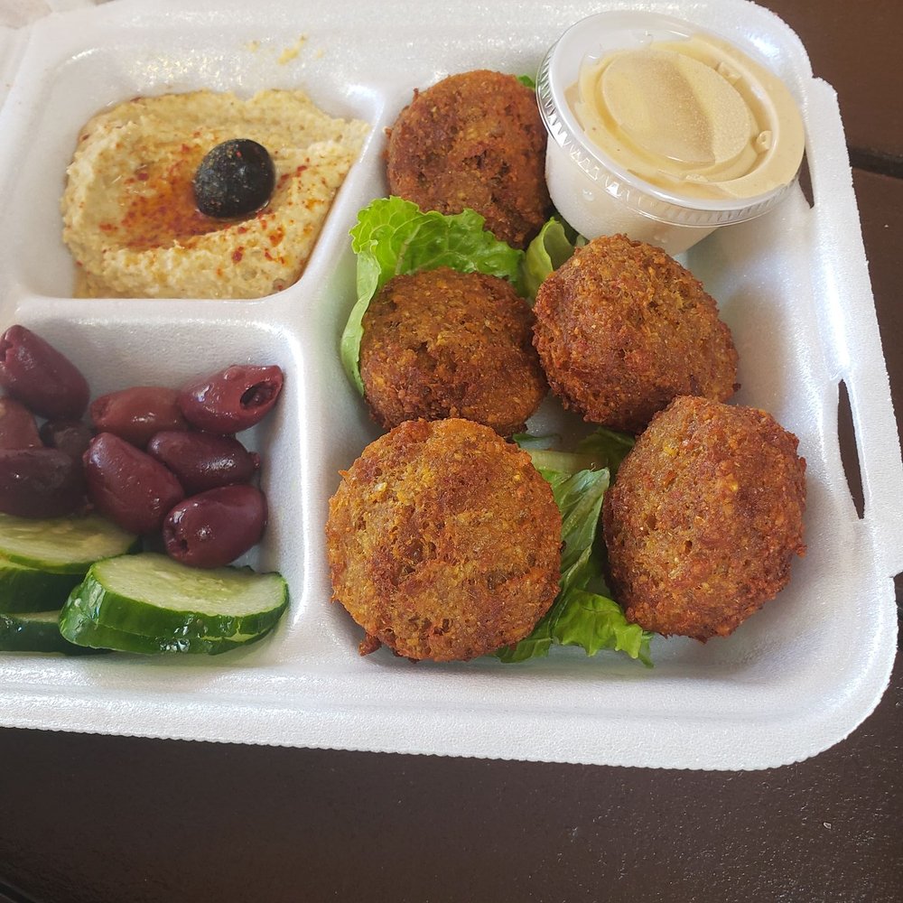 Leo's Taverna Express - Falafel plate - Greek Near Me - Honolulu, Hawaii Leo's Taverna Express - Falafel plate - Greek Near Me - Honolulu, Hawaii