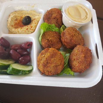 Leo's Taverna Express - Falafel plate - Greek Near Me - Honolulu, Hawaii Leo's Taverna Express - Falafel plate - Greek Near Me - Honolulu, Hawaii