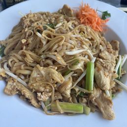 Chicken Pad Thai Chicken Pad Thai