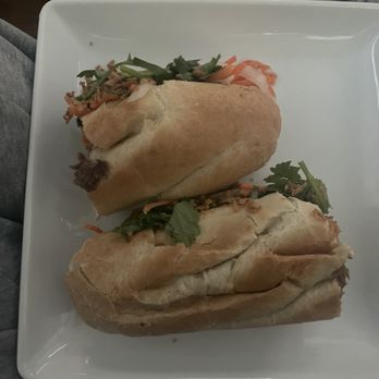 Bon Banh Mi - Red Curry Beef Banh Mi - Vietnamese Near Me - Charleston, South Carolina