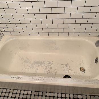 Always Refinishing - Porcelain Bathtub (before) - Kitchen & Bath Near Me Always Refinishing - Porcelain Bathtub (before) - Kitchen & Bath Near Me