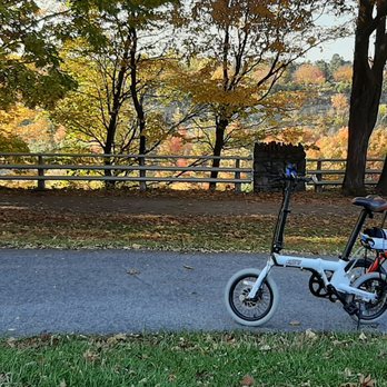 Whirlpool State Park - Riding our 16" folding eBikes on the biking trail from Whirlpool SP to Lewiston, and passes by Devil's Hole SP - Hiking Near Me - Niagara Falls, New York