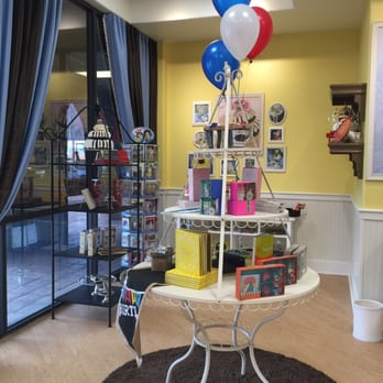 Nothing Bundt Cakes - Bakeries Near Me - Tucson, Arizona