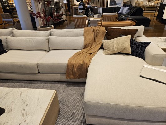 Crate & Barrel by null