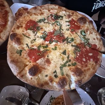 Cucina Moderna - Margherita Pizza - Pizza Near Me - Miramar, Florida Cucina Moderna - Margherita Pizza - Pizza Near Me - Miramar, Florida