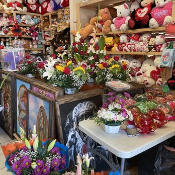 Lupitas Flowers - Florists Near Me - Santa Ana, California Lupitas Flowers - Florists Near Me - Santa Ana, California