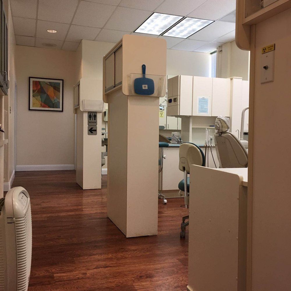 TONG ZHENG, DDS Updated October 2024 13 Reviews 1062 S De Anza