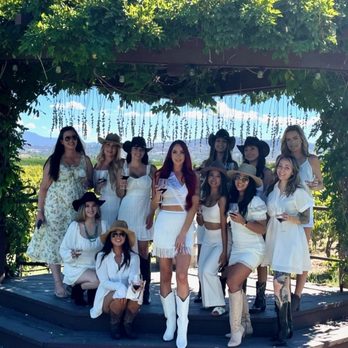 Rockin' Wine Tours - Wine Tours Near Me - Temecula, California Rockin' Wine Tours - Wine Tours Near Me - Temecula, California