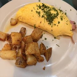 Beacon Falls Cafe - Ham cheese omelette