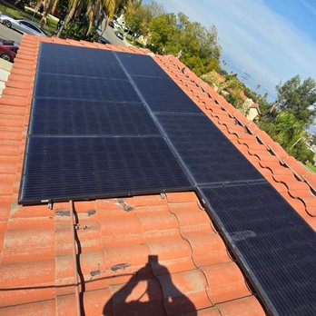 J & J's Solar Cleaning - During cleaning - Solar Panel Cleaning Near Me J & J's Solar Cleaning - During cleaning - Solar Panel Cleaning Near Me