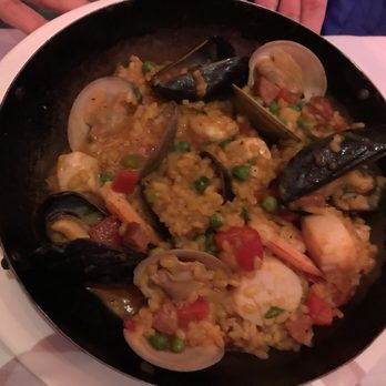 Hemenway's Restaurant - Seafood Near Me - Providence, Rhode Island