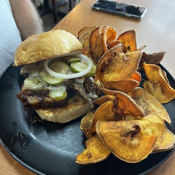 Gypsy Joynt - Brisket sandwich - Cafes Near Me - Galveston, Texas