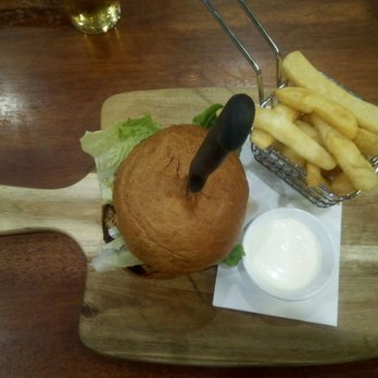 Maleny Tricorp Hotel - Angus Burger at 19 Dollars - Hotels Near Me - Maleny, QLD