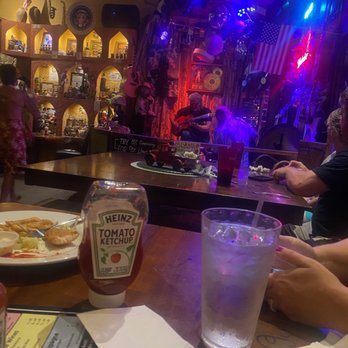 Java Jazz & Soup Nutz - Live music - Coffee & Tea Near Me - Lahaina, Hawaii Java Jazz & Soup Nutz - Live music - Coffee & Tea Near Me - Lahaina, Hawaii