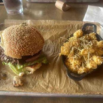 Barn Town Brewing - Gyro Burger with mac & cheese - Breweries Near Me - West Des Moines, Iowa Barn Town Brewing - Gyro Burger with mac & cheese - Breweries Near Me - West Des Moines, Iowa
