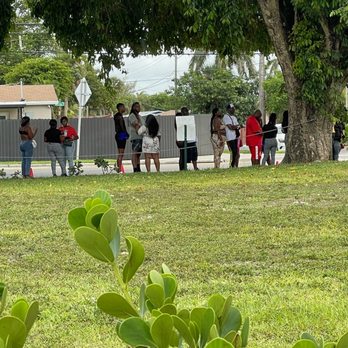 Sundays Eatery - The first line - Soul Food Near Me - Miami Gardens, Florida Sundays Eatery - The first line - Soul Food Near Me - Miami Gardens, Florida