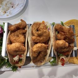 Fusion Crunch - Shrimp tacos