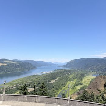 Multnomah Falls - Hiking Near Me - Bridal Veil, Oregon Multnomah Falls - Hiking Near Me - Bridal Veil, Oregon