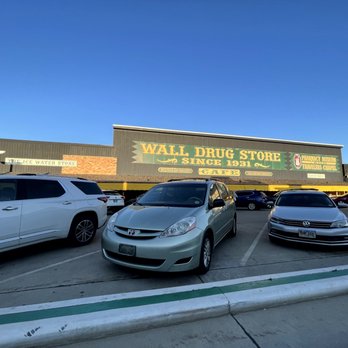 Wall Drug Store - Outside - Drugstores Near Me - Wall, South Dakota
