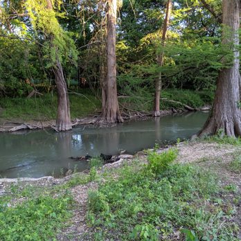Alamo River RV Park & Campground - Campgrounds Near Me - Von Ormy, Texas