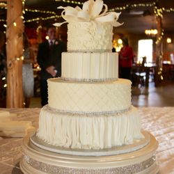 Sweetness Desserts - Wedding Cake at Moon River Ranch
