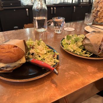 Von's 1000Spirits - Burgers with Ceasar Salads - Burgers Near Me - Woodinville, Washington