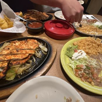 Los Dos Amigos Hacienda - Chicken fajitas! - Mexican Near Me - Eugene, Oregon