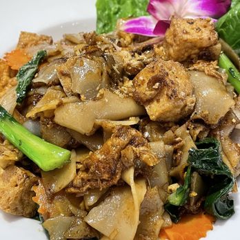 AROY MAK THAI FOOD - Updated February 2025 - 479 Photos & 204 Reviews - 14419 Greenwood Ave N