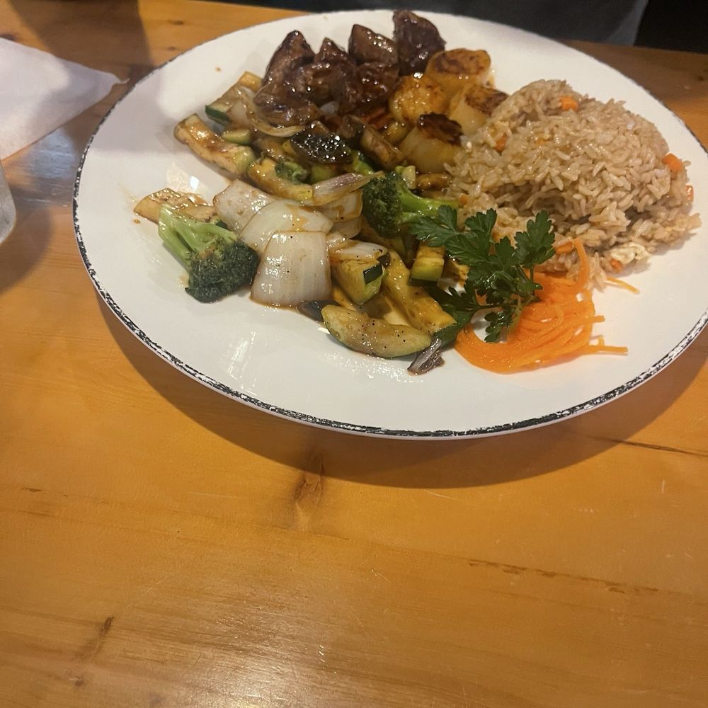 Saki Japanese Kitchen ll - Steak, Fried rice, scallop and veggies Hibachi - Sushi Bars Near Me - Naples, Florida Saki Japanese Kitchen ll - Steak, Fried rice, scallop and veggies Hibachi - Sushi Bars Near Me - Naples, Florida