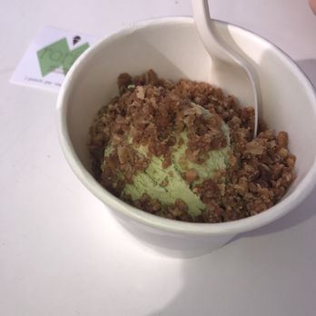 Rori's Artisanal Creamery - Their matcha green tea with the cobbler crumble - Ice Cream & Frozen Yogurt Near Me - Montecito, California
