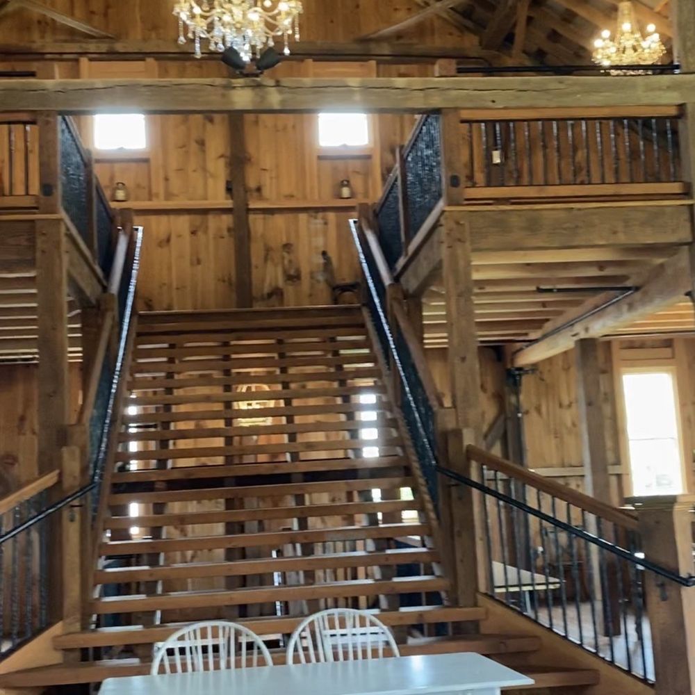 Bluebird Manor - Chandeliers - Wedding Planning Near Me - Adamstown, Maryland