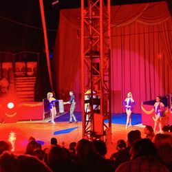 Valley View Mall - Dancers Preforming at Do Portugal Circus at Valley View Mall