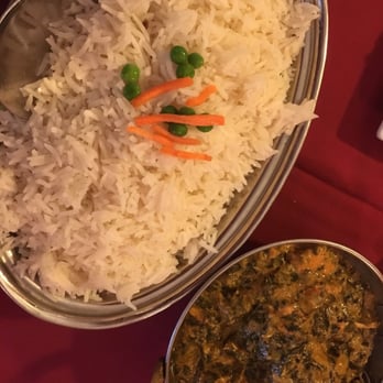 Khana Indian Bistro - The amazing chicken saag - Indian Near Me - Hershey, Pennsylvania Khana Indian Bistro - The amazing chicken saag - Indian Near Me - Hershey, Pennsylvania