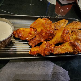 Nomad Reserve - Lounges Near Me - Houston, Texas