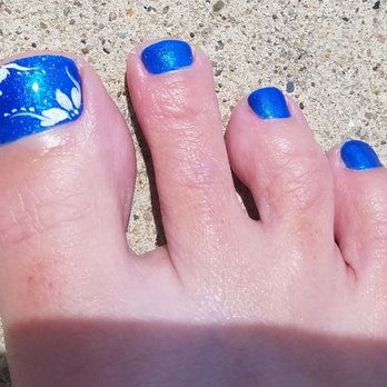 Essential Nails & Spa - Pedicure by Jenny - Tanning Near Me - Rochester, Minnesota Essential Nails & Spa - Pedicure by Jenny - Tanning Near Me - Rochester, Minnesota
