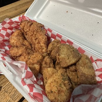 Le Roux's Kitchen - Kids chicken tender basket with fries - Food Trucks Near Me - Tulsa, Oklahoma