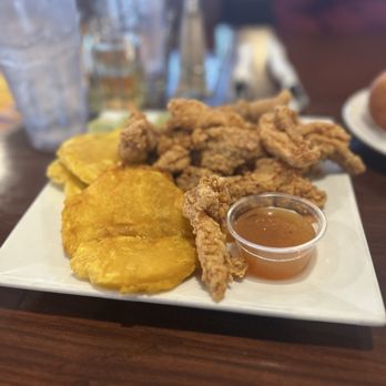 Mirna's Cuban Cuisine - Chicharron De Pollo Con Tostones - Cuban Near Me - Sarasota, Florida