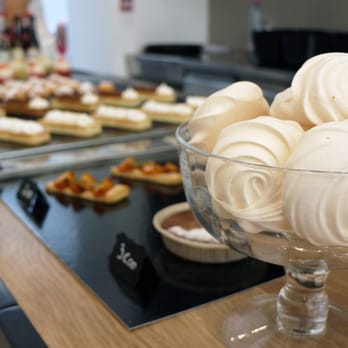 Juliena - Patisserie/Cake Shop Near Me - Bordeaux, 33