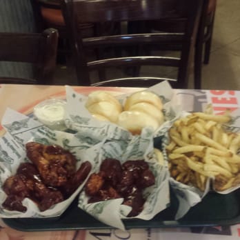 Wingstop - Chicken Wings Near Me - Niles, Illinois