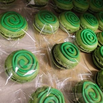 La Princesa Bakery - Heart of te-fiti macaroons (moana theme) - Bakeries Near Me - Cudahy, California